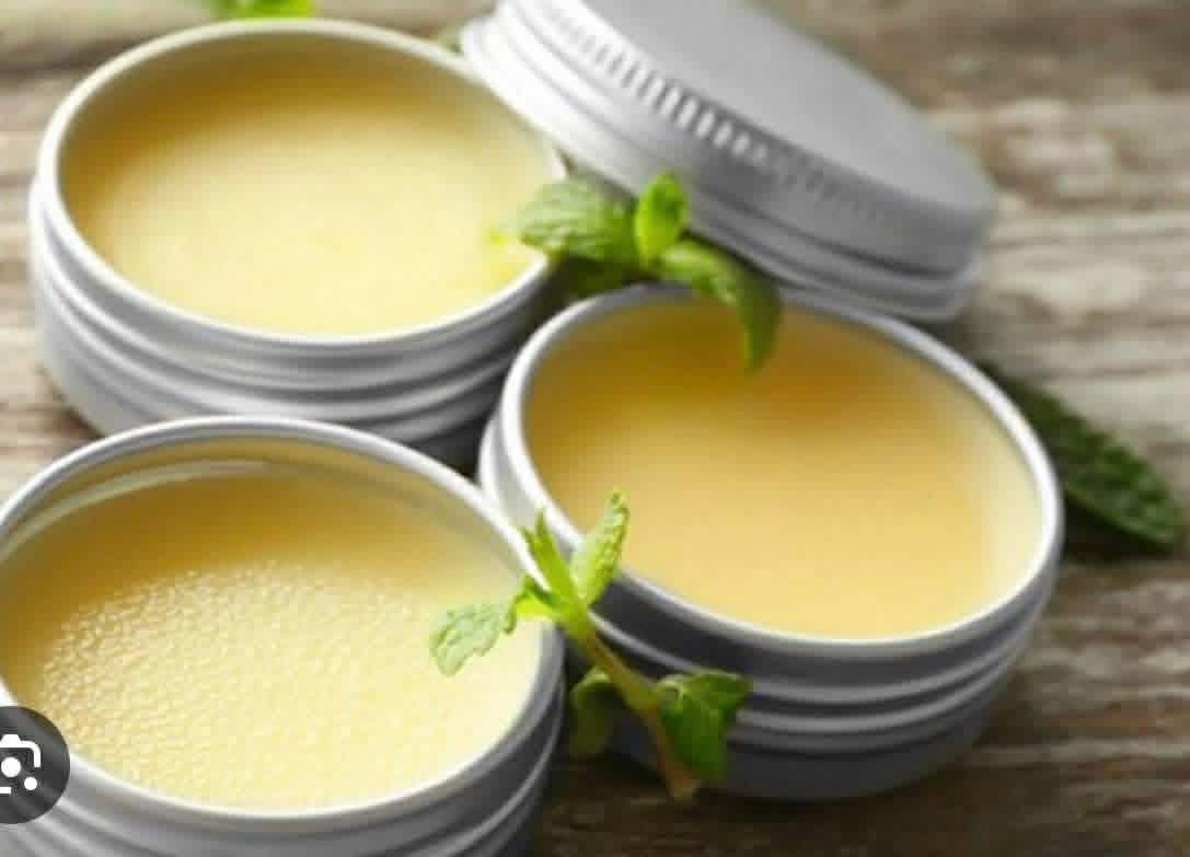 Пчелен мехлем срещу хемороиди